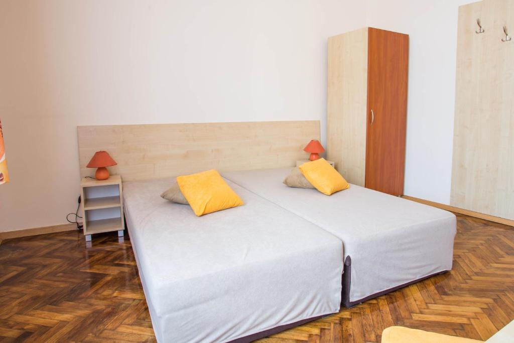 24 Guesthouse Krasków Cameră foto